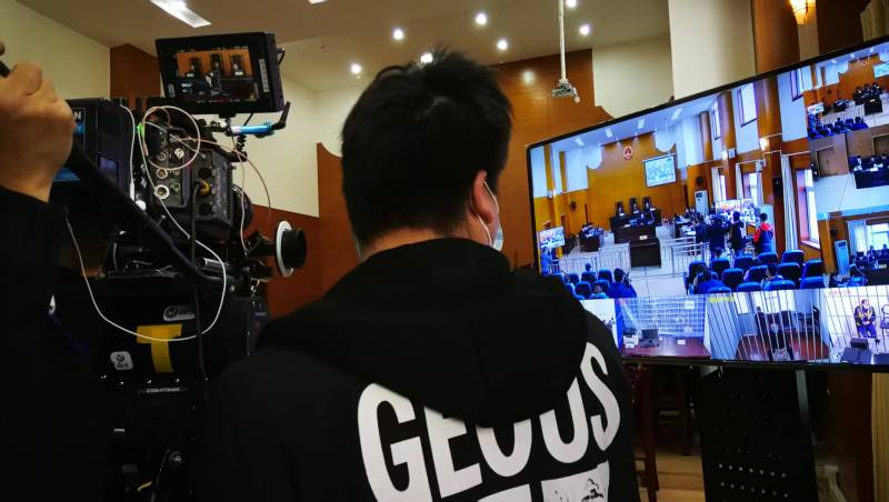 AI生成VS人工创意——复兴区广告片拍摄公司的技术浪漫主义实践