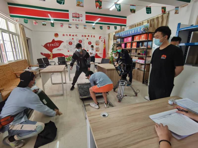 追星女孩心理学分析报告：复兴区广告片拍摄公司揭秘饭圈应援式传播逻辑